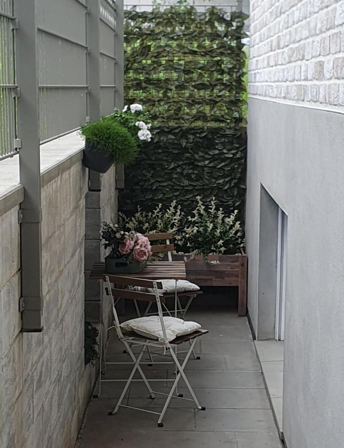 Enny Suite Apartment Im Schoenen Rheinland Ломар Экстерьер фото