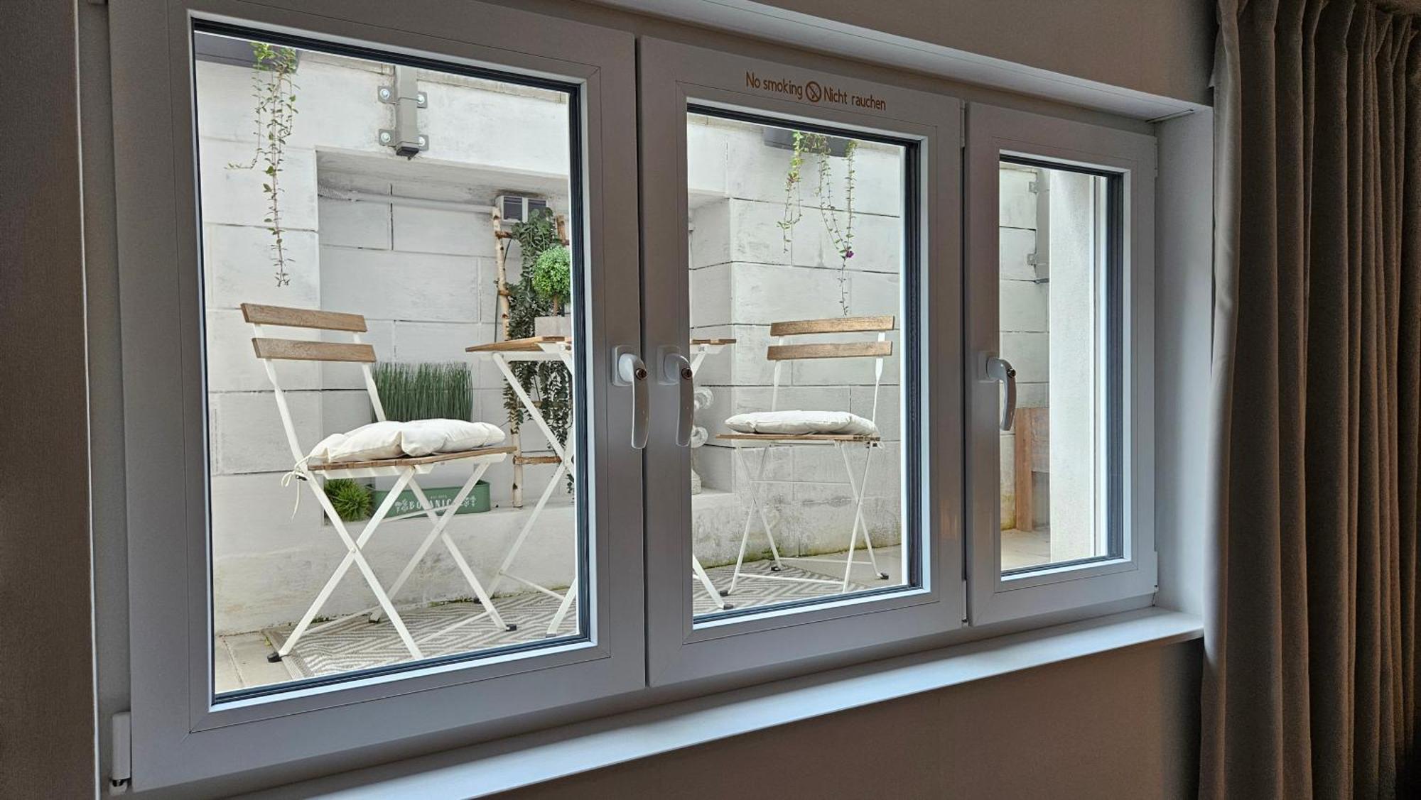 Enny Suite Apartment Im Schoenen Rheinland Ломар Экстерьер фото